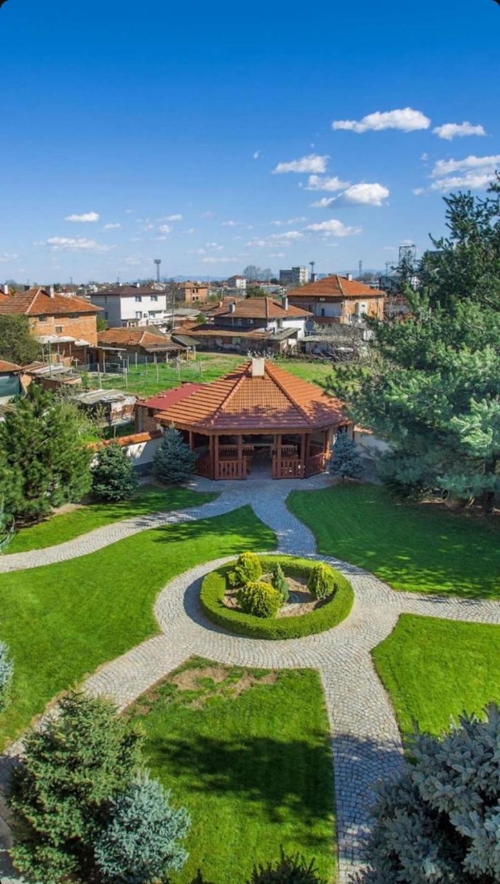 Парк-Хотел Клементина Труд Экстерьер фото